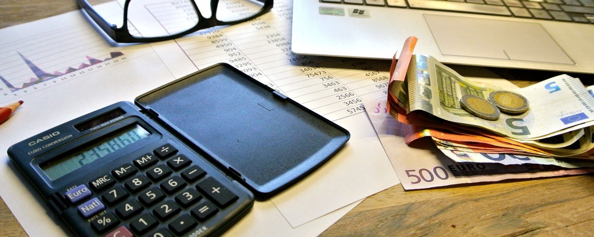 taxes-740202_1920