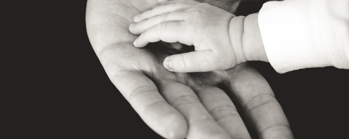 hands-918774_1920(1)